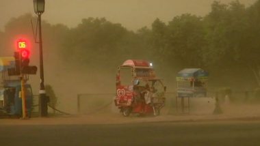 Delhi: Strong Winds and Dust Storm Hits the Region