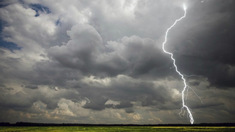 Delhi, NCR May Witness Thunderstorm, Light Rainfall in Next Two Hours, Says IMD