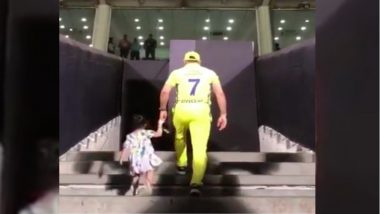 Is MS Dhoni Retiring As He Walks With Ziva for One Last Time to the Pune Dressing Room? Watch Video to Find Out