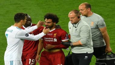 Cristiano Ronaldo Consoles Mohamed Salah Post his Injury During Liverpool vs Real Madrid; His Gesture Creates Divided Opinions on Twitter