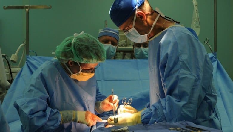 Doctors Remove 856 Stones From 45-Year-Old Man’s Kidney in Delhi Doctors Remove 856 Stones From 45-Year-Old Man’s Kidney in Delhi