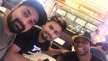 IPL 2018 Diaries: Delhi Daredevils’ Rishab Pant, Amit Mishra & Junior Dala Watch a Movie Ahead of Their Tie with Rajasthan Royals