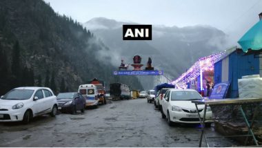 Amarnath Yatra Suspended on Both Baltal & Pahalgam Routes; Rajnath Singh Cancels His Amarnath Shrine Visit