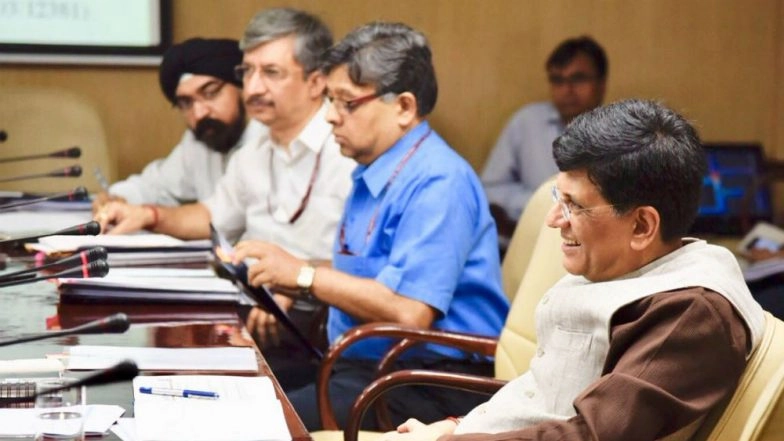 Indian Railways Will Provide Food, Water to Passengers if Train Delayed During Meal Time, Says Piyush Goyal