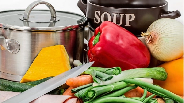 Healthy Food Items For Monsoons: What to Include in Your Diet During Rainy Season in India