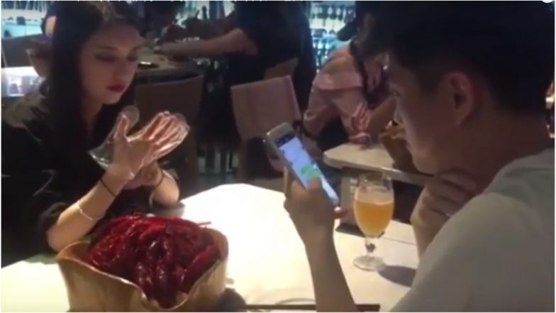 Sexy Crayfish Peeler Can Earn Up to RM 6,000 a Month in a Restaurant in China: Watch Video