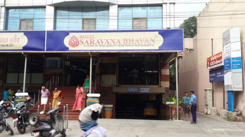 Waiter of Saravana Bhavan Restaurant of Chennai Returned Rs 25 Lakh After Customers Left: This Act Restores Our Faith in Honesty