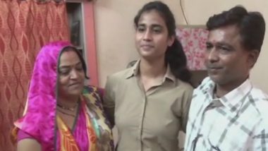 MP Tea Seller's Daughter Aanchal Gangwal Selected in Flying Branch of Indian Air Force