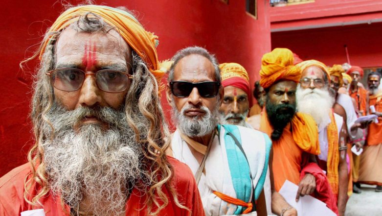 First Batch of Amarnath Yatra 2019 Flagged Off From Jammu 