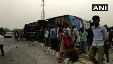 Mainpuri Tragic Bus Accident: 17 Dead, Several Injured After Bus Rams into Divider in UP