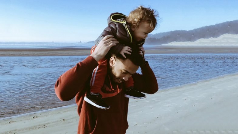 Father’s Day 2018: Forget Best Wishes These Funny Jokes Will Make You Laugh Out Loud With Your Dad!