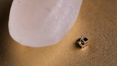 'World's Smallest Computer' Measuring Just 0.3 mm Created by Researchers From University of Michigan