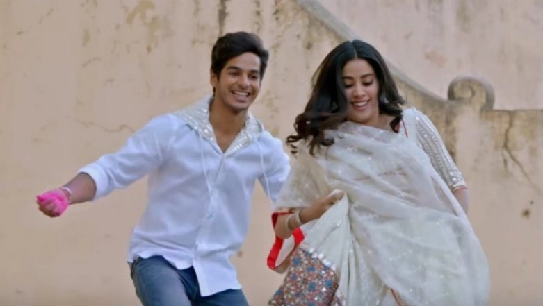 How to Get Flirty and Show Signs of Interest To Your Crush? Handy Dating Tips To Keep in Mind