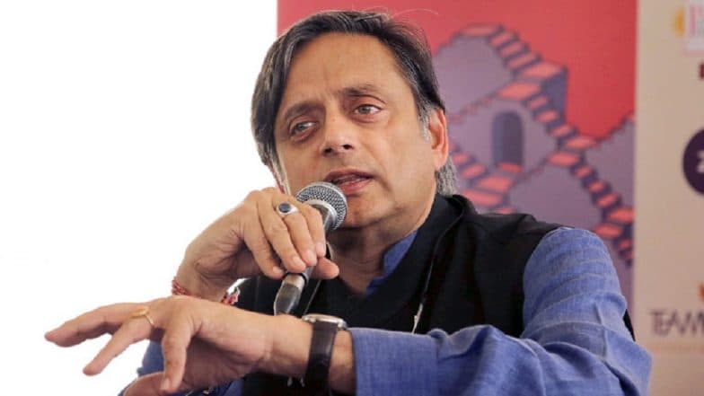 Shashi Tharoor 'Symbolically Pulls' Auto-Rickshaw in Thiruvananthapuram to Protest Against Fuel Price Hike (Watch Video)