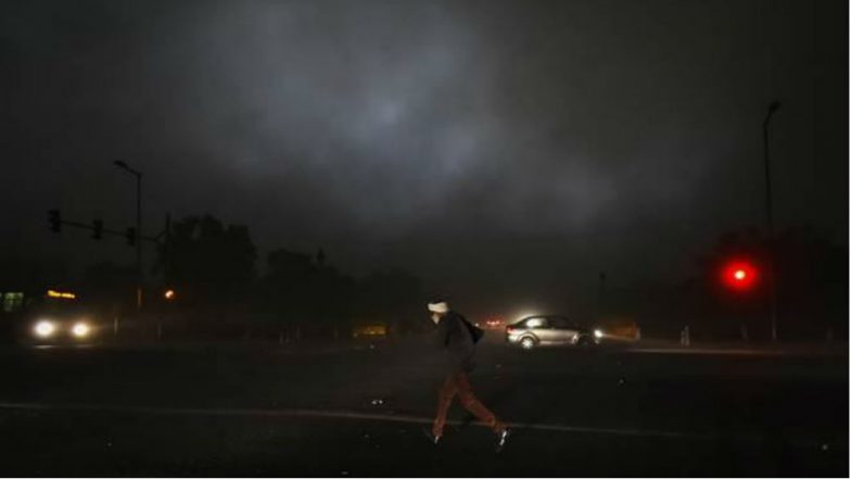 Rains and Thunderstorm Kill Over 30 People in Gujarat, Madhya Pradesh And Rajasthan; Turbulent Weather Prevails In North India