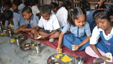 Karnataka School Kids 'Unhappy' With Mid-Day Meal As Akshaya Patra Foundation Serves Food With No Onion and Garlic