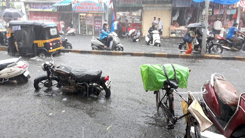 Heavy Rains Continue to Lash Mumbai, Twitter Users Share Pictures From Different Parts of the City