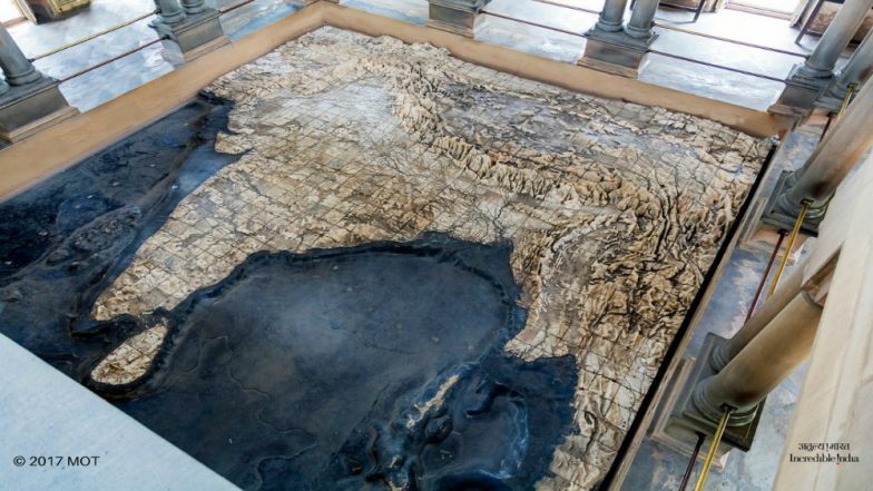 ‘Bharat Mata Mandir’ in Varanasi Celebrates and Worships the Land Instead of Gods