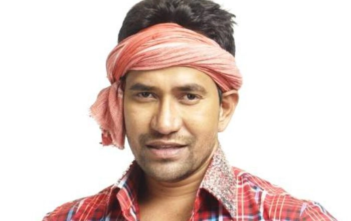 Dinesh Lal Yadav aka Nirahua of BJP Loses From Azamgarh Seat in Lok Sabha Elections 2019 Against Akhilesh Yadav