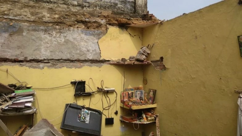 Delhi: Four Injured After Roof of a House Collapses in Jharoda