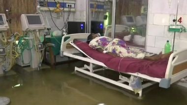 Bihar Heavy Rains: Fishes Seen Swimming in ICU of Nalanda Medical College Hospital Due To Waterlogging! Watch Video