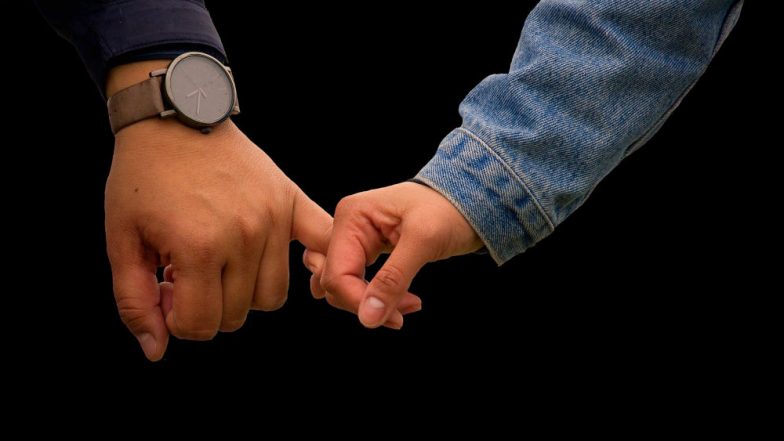Friendship Day: Boys Have More Tightly Knit Band of Friends Than Girls, Says Study