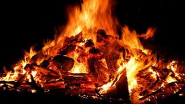 Maharashtra: Mentally Ill Man Kills Self by Jumping on Burning Pyre at Crematorium