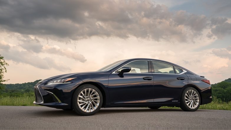2018 Lexus ES 300h Launched in India, Priced at Rs. 59.13 Lakh