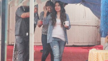 Kareena Kapoor Khan's Reaction to Mumbai Rains is Pretty Much the Same as Ours! - See Pics