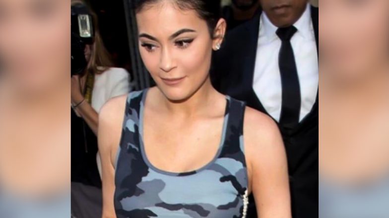 Kylie Jenner’s Lips Become Smaller Again; The World’s Youngest Self-Made Billionaire Shows Off Her Natural Lips Without Fillers