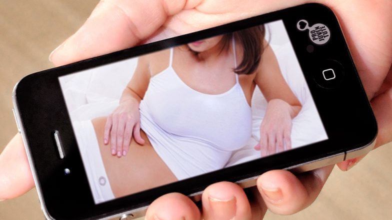 Sex Query of The Week: How to Have a Safe and Raunchy Video Sex While Self-Isolating During COVID-19 Pandemic?