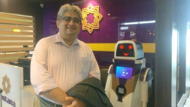 First Robot at Airport: RADA, Artificial Intelligence-powered Robot by Vistara, Installed at Delhi Airport to Assist Passengers