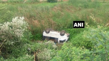 Chhattisgarh: School Van Carrying 15 Kids Fall Off 30-feet Down the Bridge, 4 Students Hurt