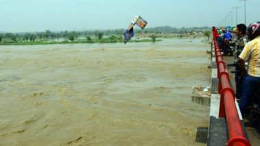 Yamuna Crosses Danger Mark in Delhi Amid Heavy Rains, Flood Alert Issued