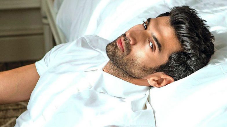 Aditya Roy Kapur Announces His Instagram Debut in a Video Posted by Varun Dhawan and We're Not Sure Whether It Is True!