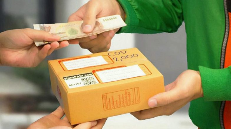 Bored in Lockdown, Moscow Businessman Sergey Nochovnyy Takes Up Work of Delivery Boy During COVID-19 Pandemic