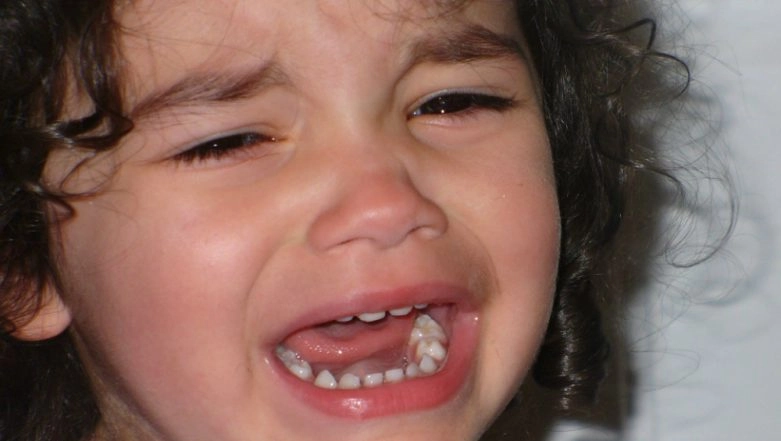 Boy Eats 123 Magnetic Beads 'One After Another While Watching TV'! Shocking X-Ray Images