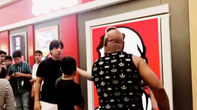 Another Shocking Video of Vinod Kambli & Wife Andrea Hewitt Making Obscene Gestures & Manhandling Ankit Tiwari's Family Goes Viral!
