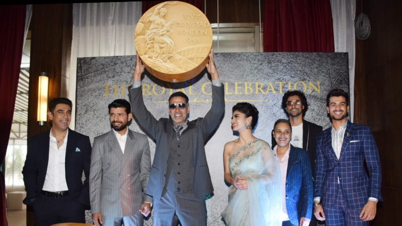Akshay Kumar Reacts to Gold Clashing With John Abraham’s Satyameva Jayate and It Literally Made Us ROFL