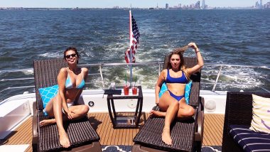 Selena Gomez, Unfazed by Justin Bieber-Hailey Baldwin’s Engagement, Looks HOT in a Baby Blue Bikini Pic