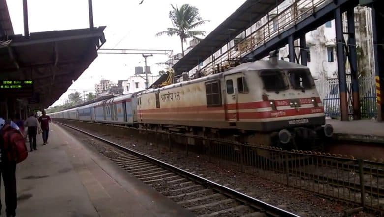 Train on Rail Track Run Over 3 Workers in Maharashtra's Raigad Train on Rail Track Run Over 3 Workers in Maharashtra's Raigad