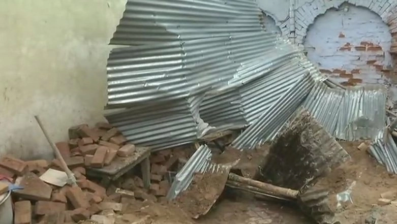 Mumbai: Sayyad Building at Masjid Bunder Collapses During Demolition Work, Two Workers Rescued