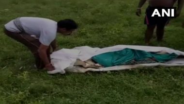 Odisha BJD MLA Ramesh Patua Performs Last Rites of Poor Woman