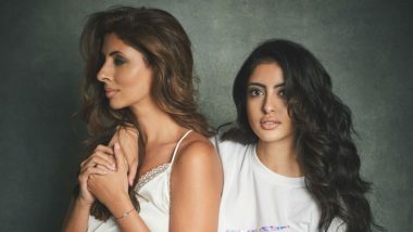 Shweta Bachchan Poses with Daughter Navya Naveli Nanda, See Pics