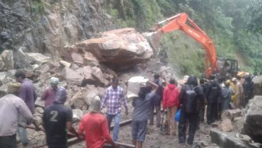 Karnataka Rains: Railway Employees, Locals Remove Boulders From Sakleshpur-Mangaluru Railway Track, Operation Underway