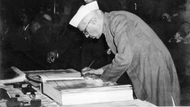 Jawaharlal Nehru's Tryst With Destiny Speech: Watch Full Video & Audio of The Historic Independence Day Address by India's First Prime Minister