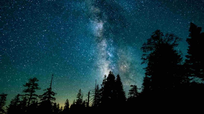 Double Meteor Shower Active Now! Watch Live Streaming of Delta Aquariids 2019 Dazzling The Sky
