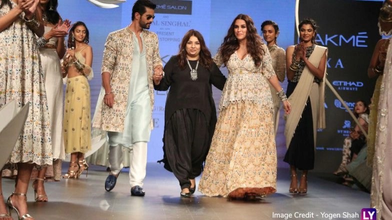 After Announcing Their Pregnancy, Angad Bedi and Neha Dhupia Flaunt Their Baby Bump at Payal Singhal’s Show for Lakme Fashion Week 2018 – View Pics