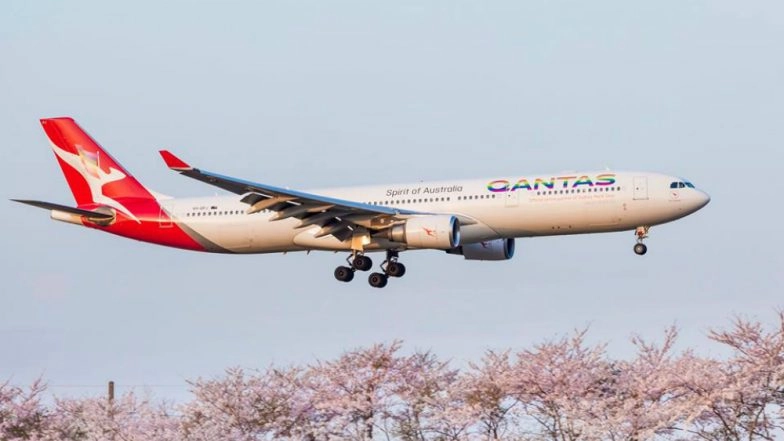 The World’s Longest Non-Stop Flight Will Be 20-Hour Long Journey From Sydney to London and Will Also Have Gym Inside!