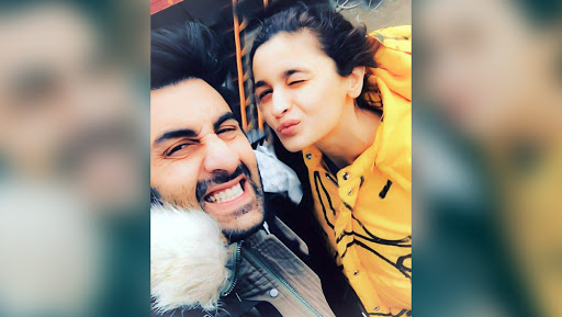 Viral Pic Alert! Ranbir Kapoor and Alia Bhatt’s Romantic Selfie From the Sets of Brahmastra – Real or Fake?